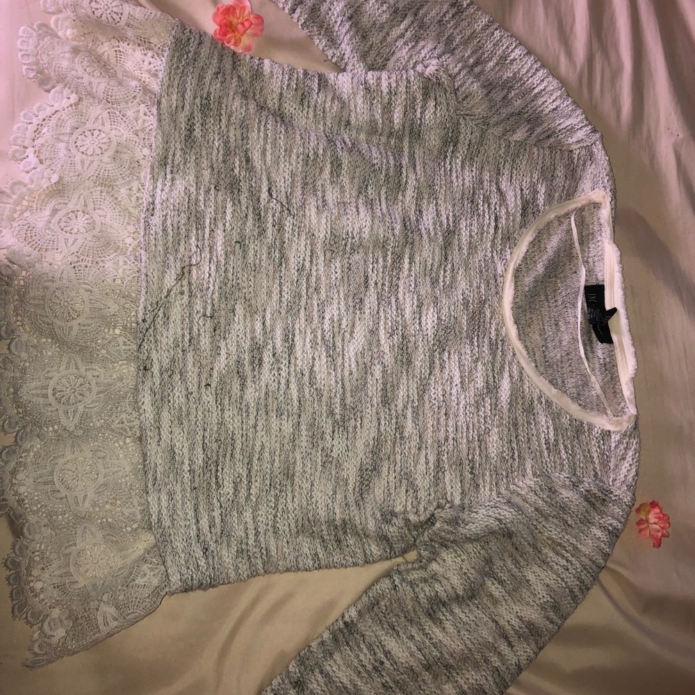 Sweater with lace bottom